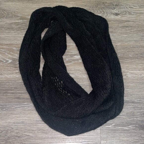 $5 or FREE with purchase! Black Crochet Infinity Scarf - Picture 1 of 3